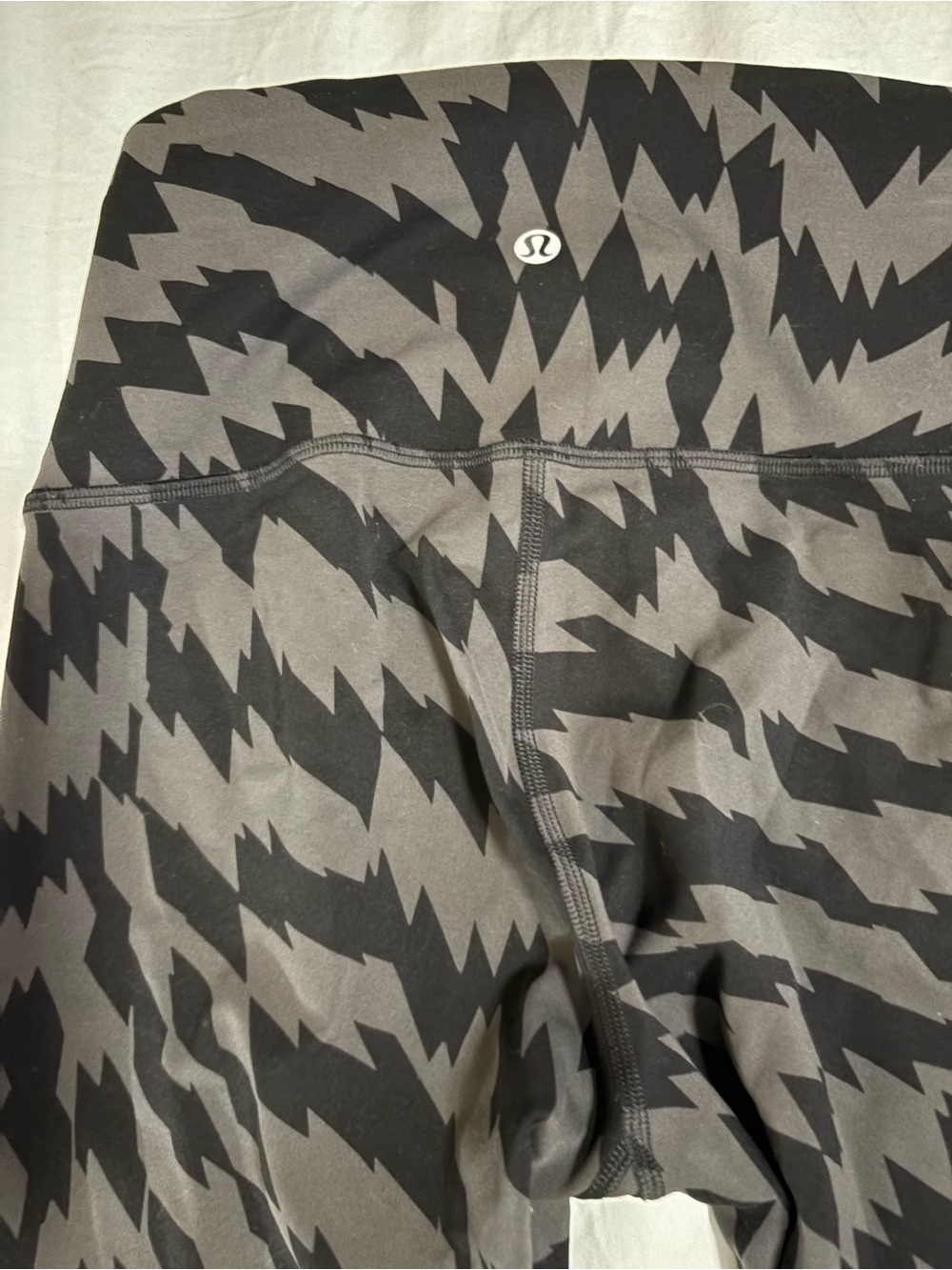 Lululemon Wunder Train High-Rise Tight - Picture 2 of 4